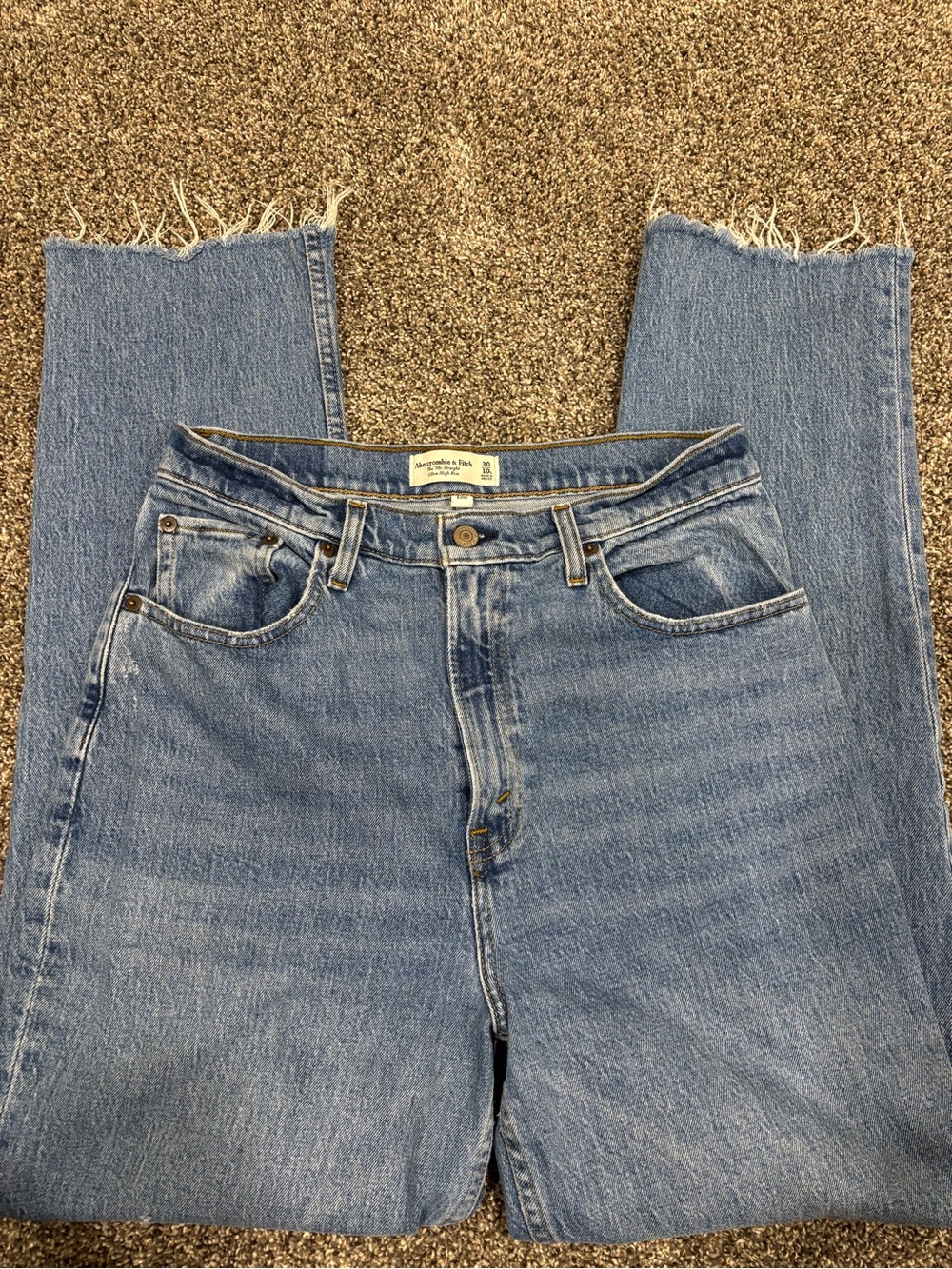 Abercrombie & Fitch The 90s Straight Ultra High Rise